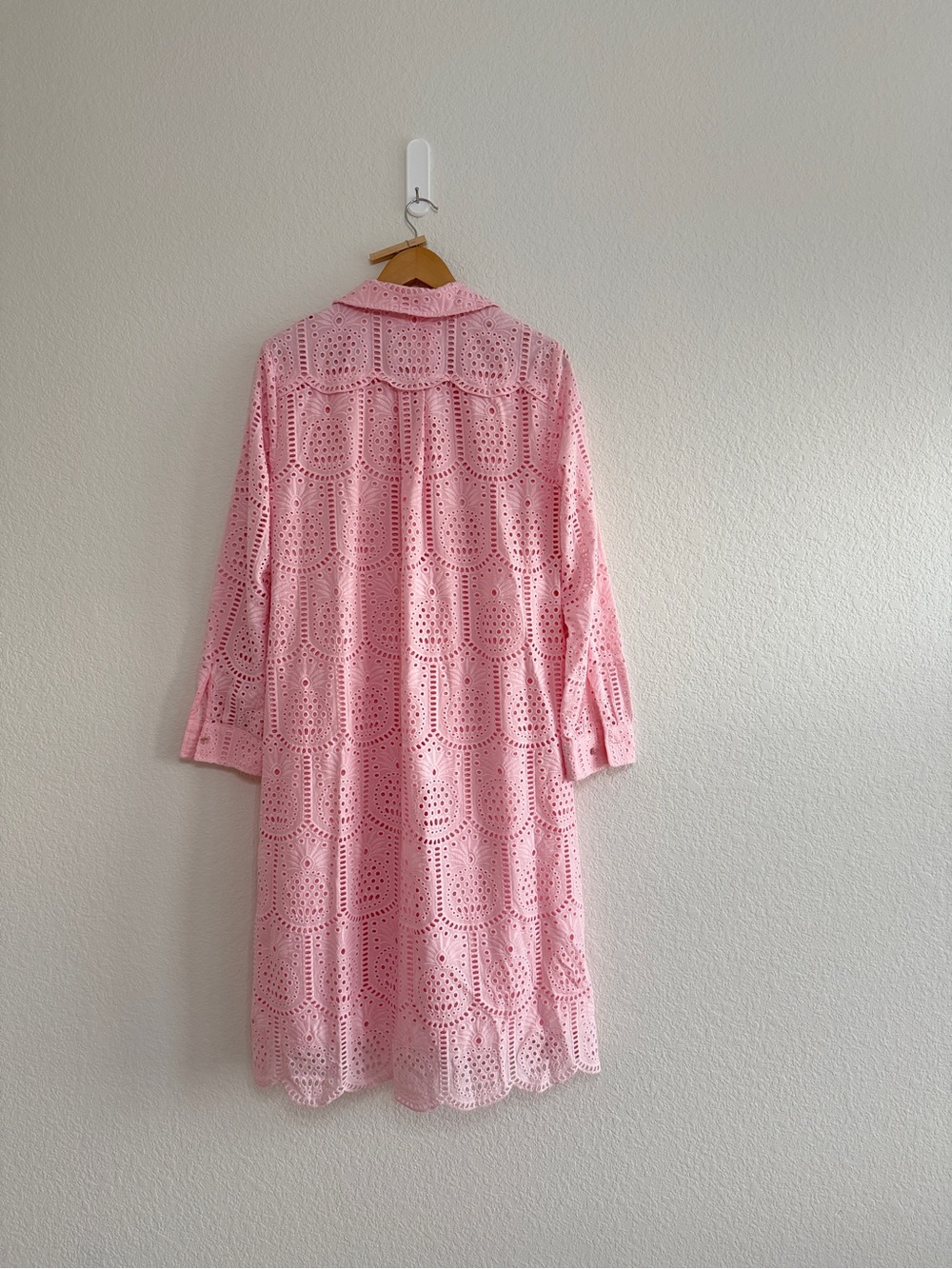 Lily Pulitzer Pink Eyelet Shirt Dress size 12 - Picture 3 of 11